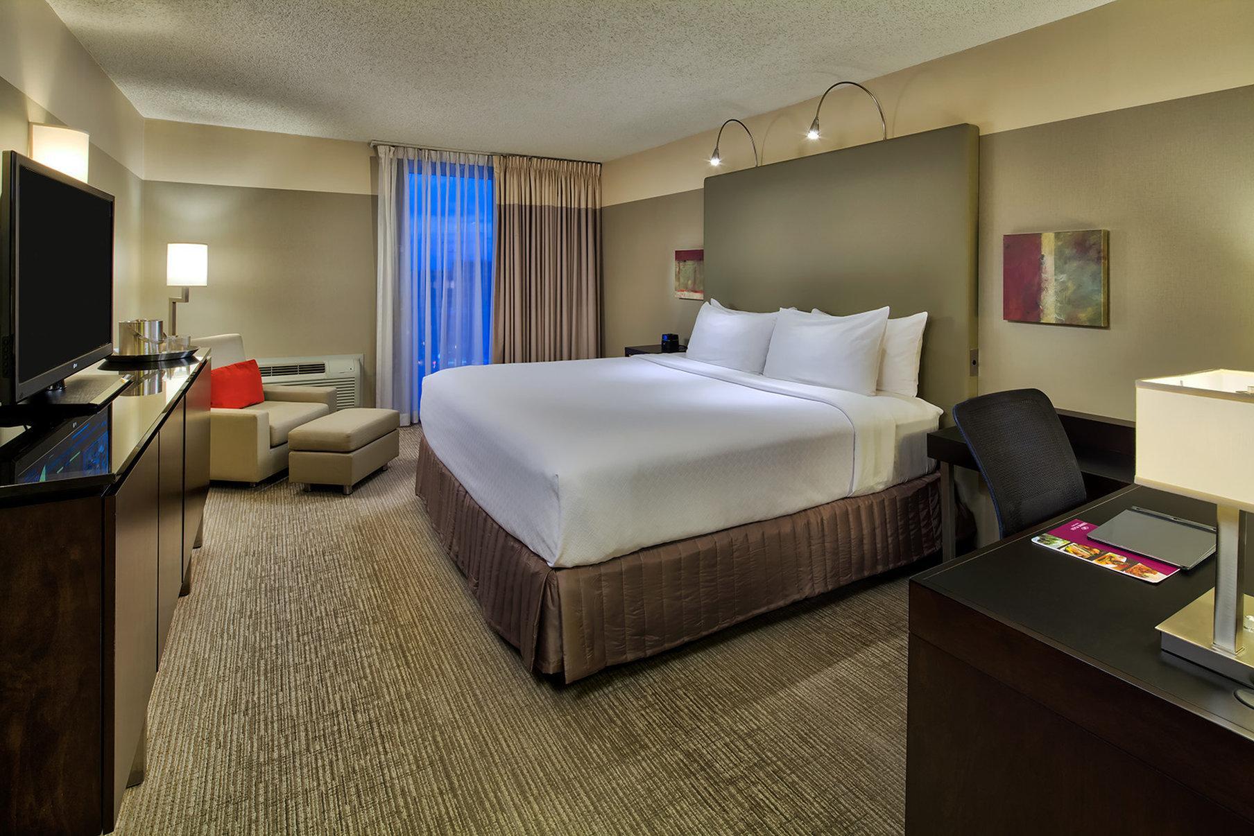 Crowne Plaza - Chicago West Loop By Ihg Hotel Exterior photo