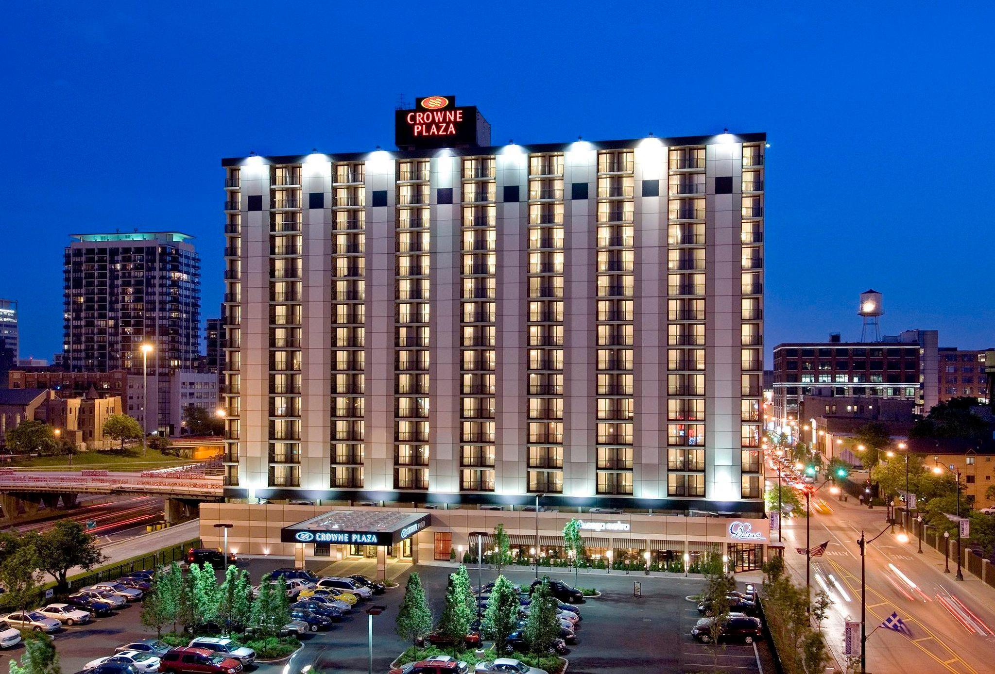 Crowne Plaza - Chicago West Loop By Ihg Hotel Exterior photo