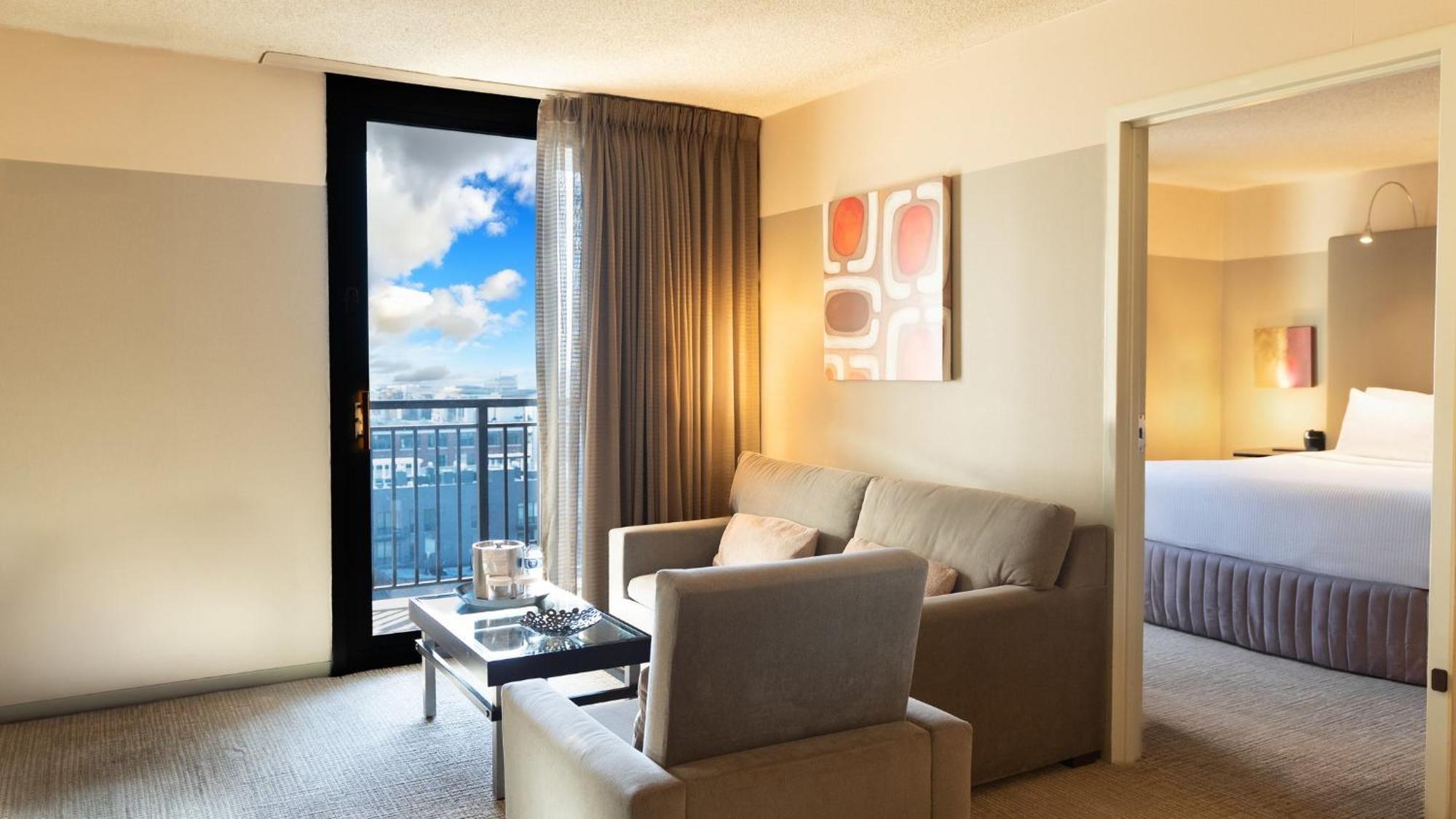 Crowne Plaza - Chicago West Loop By Ihg Hotel Exterior photo