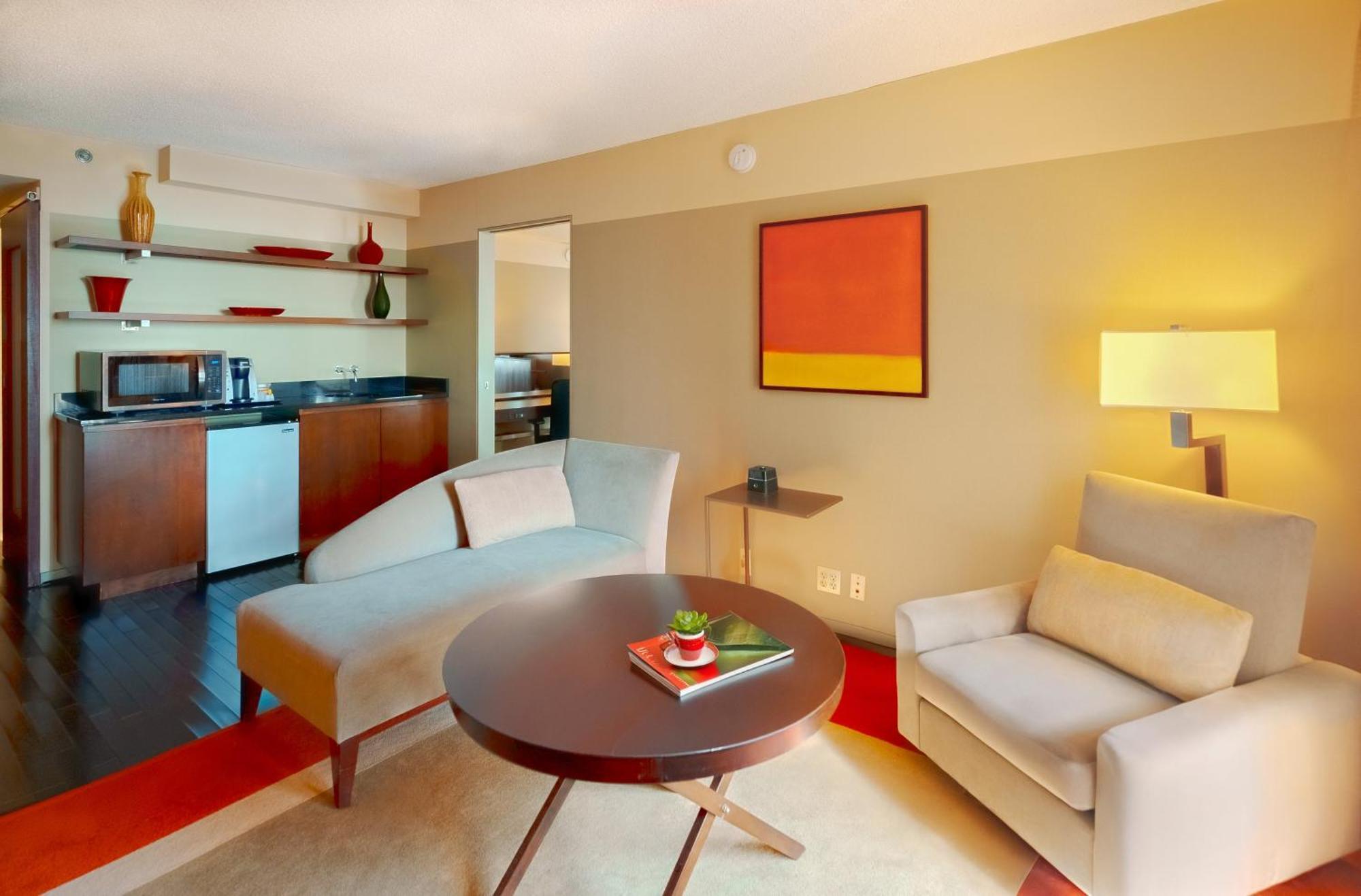 Crowne Plaza - Chicago West Loop By Ihg Hotel Exterior photo