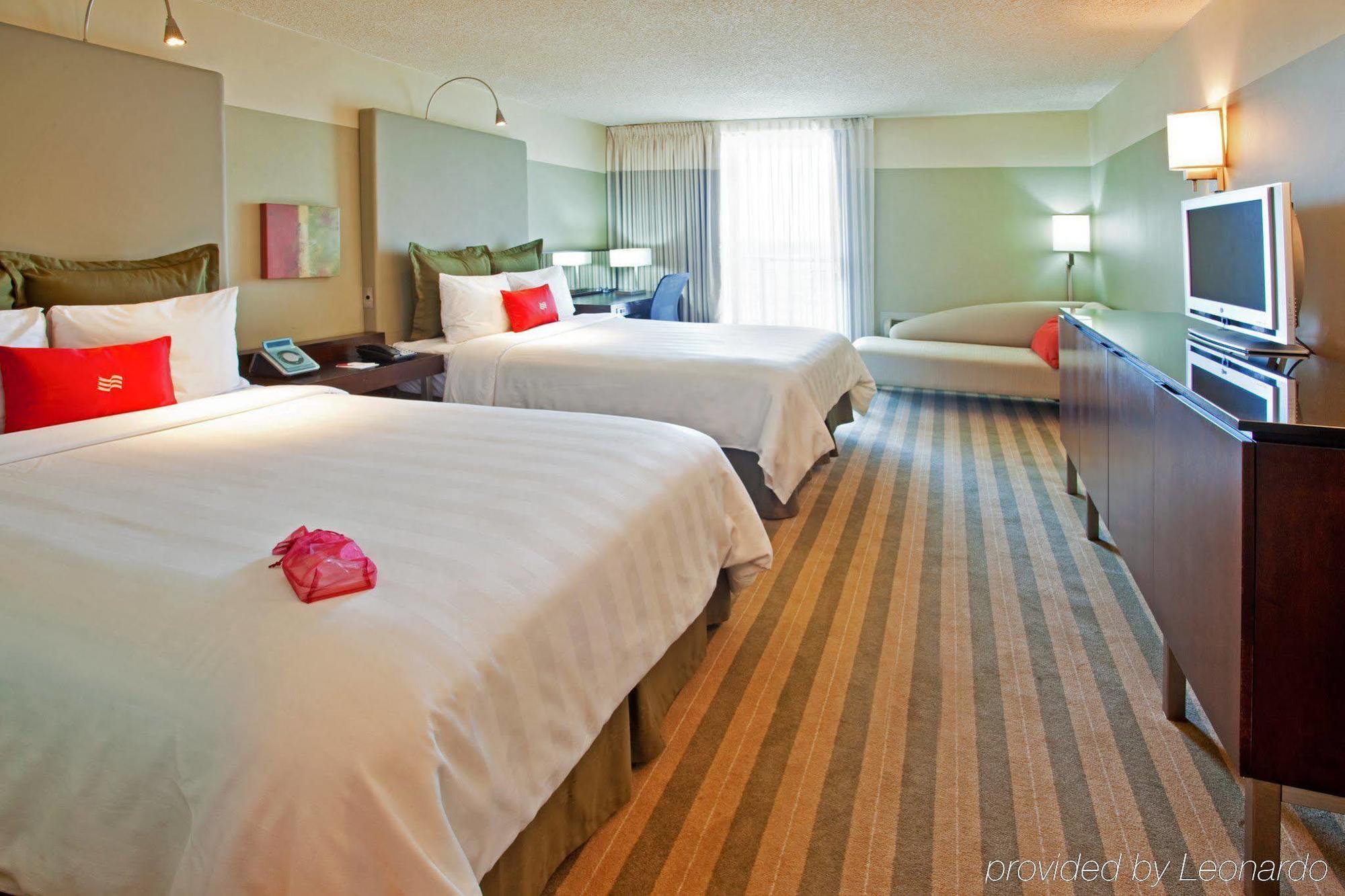 Crowne Plaza - Chicago West Loop By Ihg Hotel Exterior photo